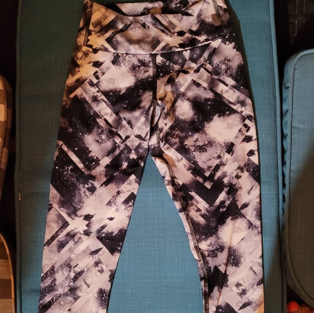 Black/white KOS USA YOGA PANTS xs